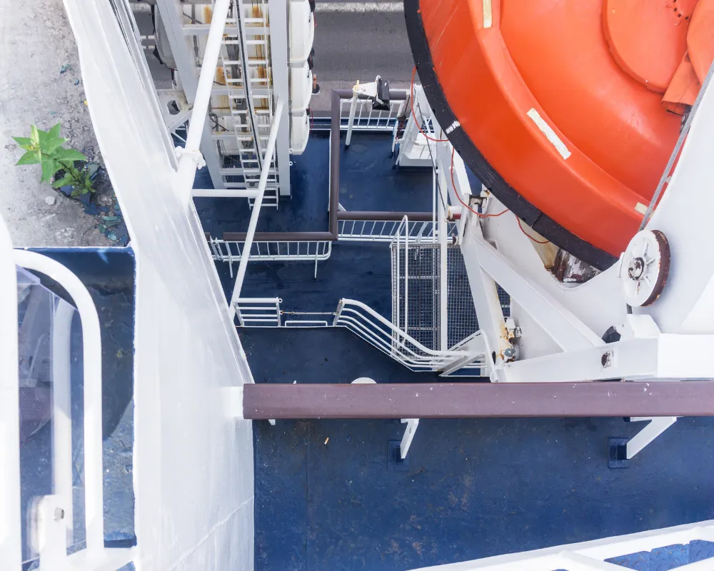 How to Determine The Right Davit Size For Your Boat